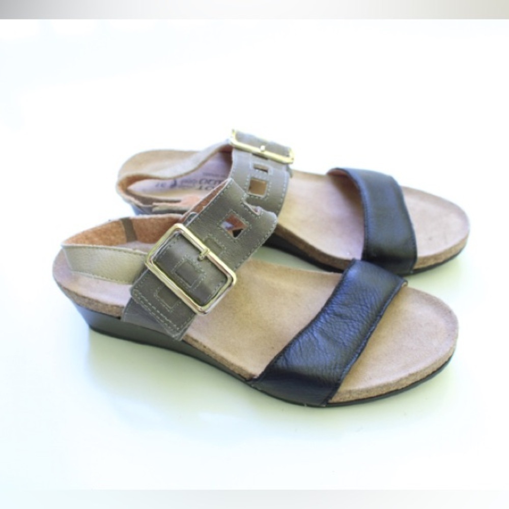 Naot Dynasty sandals